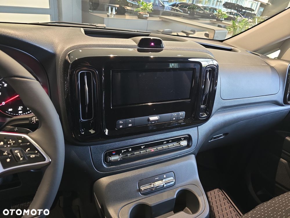 Mercedes-Benz Vito 119 CDI 4x4 Mixto - 17