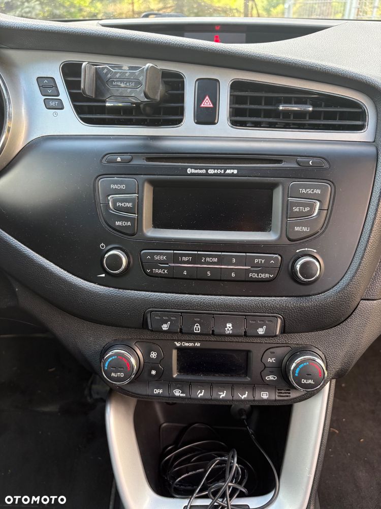 Kia Ceed 1.4 L - 15