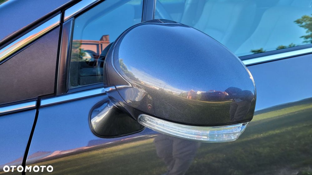 Toyota Avensis 1.8 Premium - 20