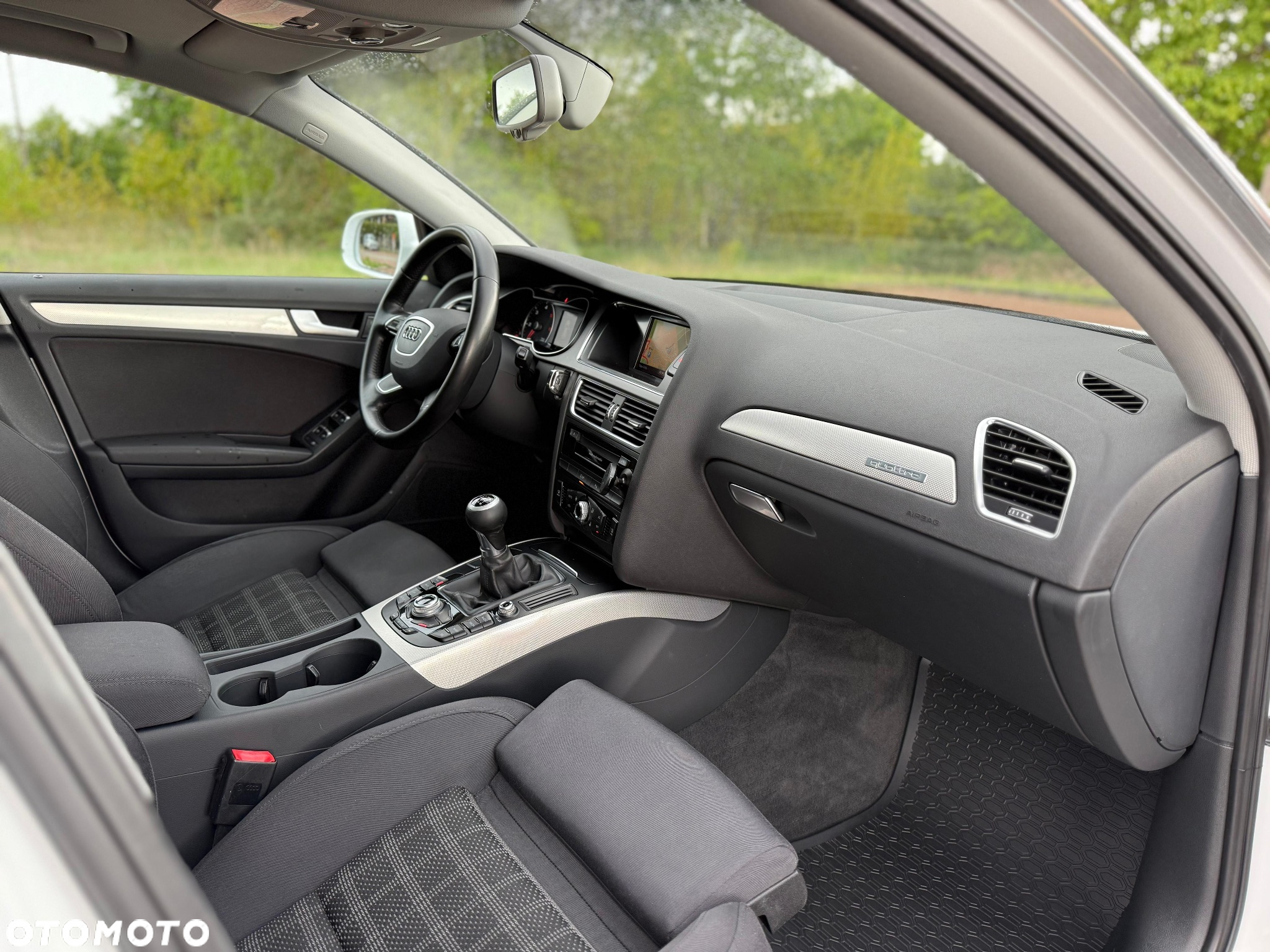 Audi A4 Avant 2.0 TDI DPF quattro S line Sportpaket - 8