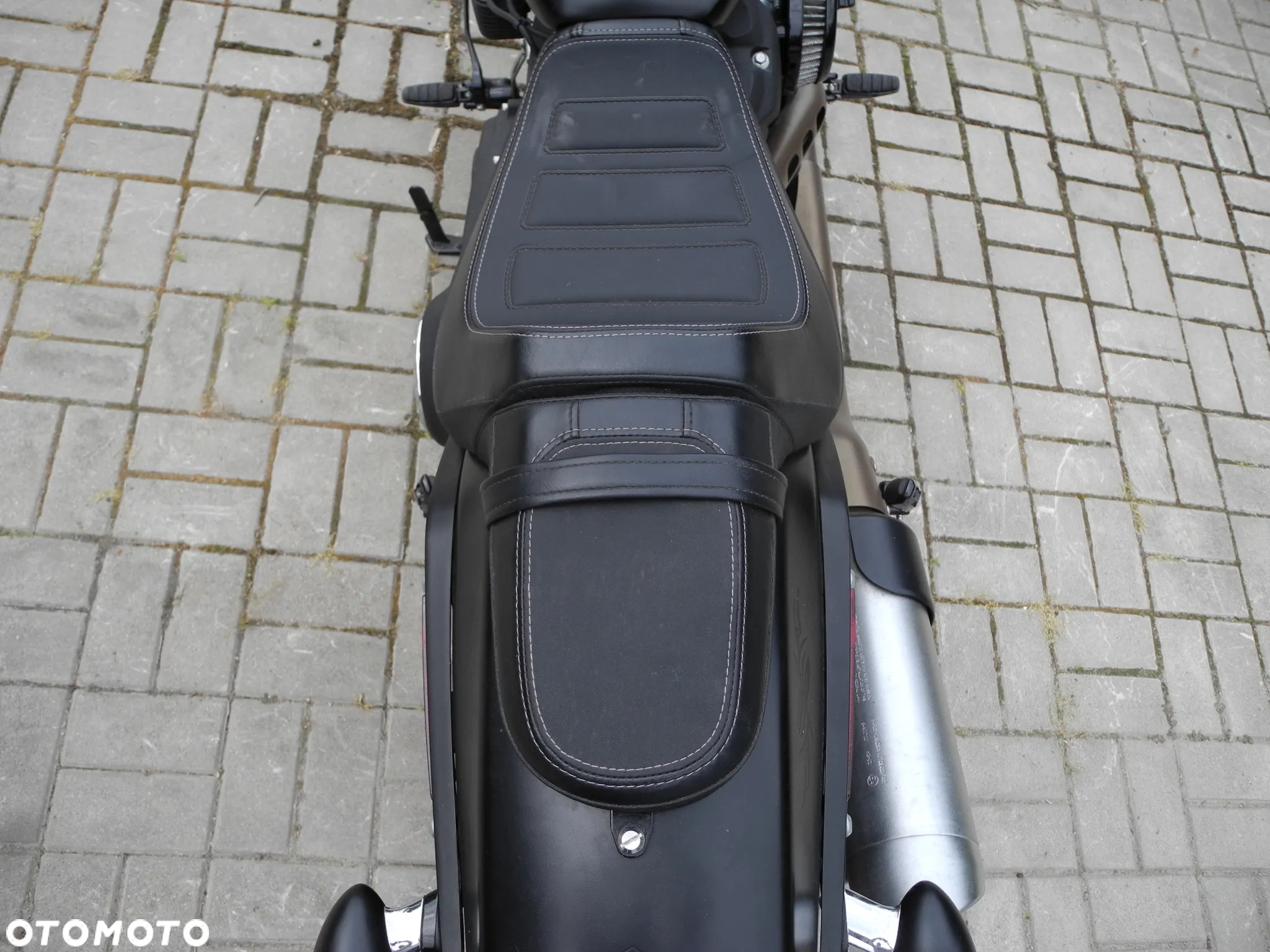 Harley-Davidson Softail Fat Bob - 13