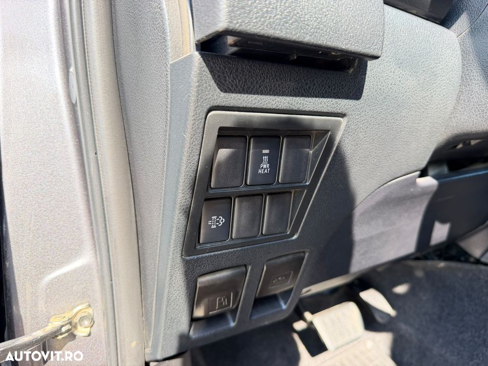Toyota Hilux 2.8D 204CP 4x4 Double Cab AT Executive - 30