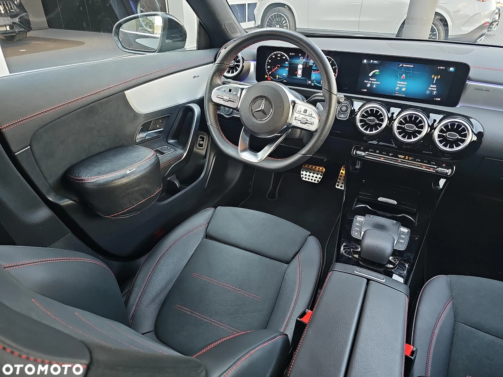 Mercedes-Benz CLA 200 4-Matic AMG Line 8G-DCT - 15