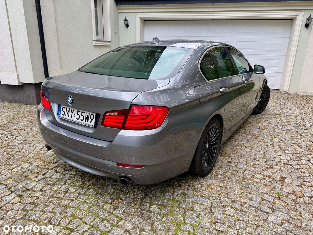 BMW Seria 5 535i xDrive Luxury Line - 3
