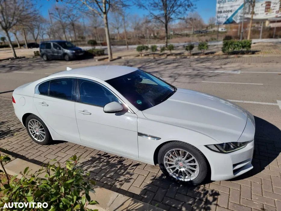 Jaguar XE E-Performance Aut. Portfolio - 4