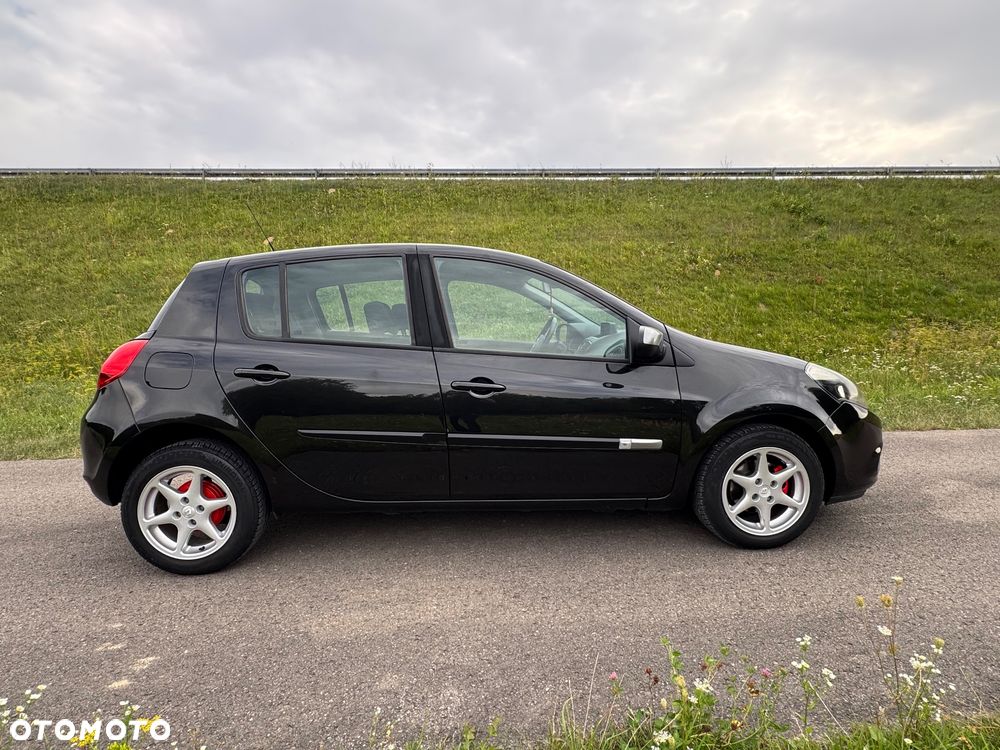 Renault Clio 1.2 TCE Authentique - 18