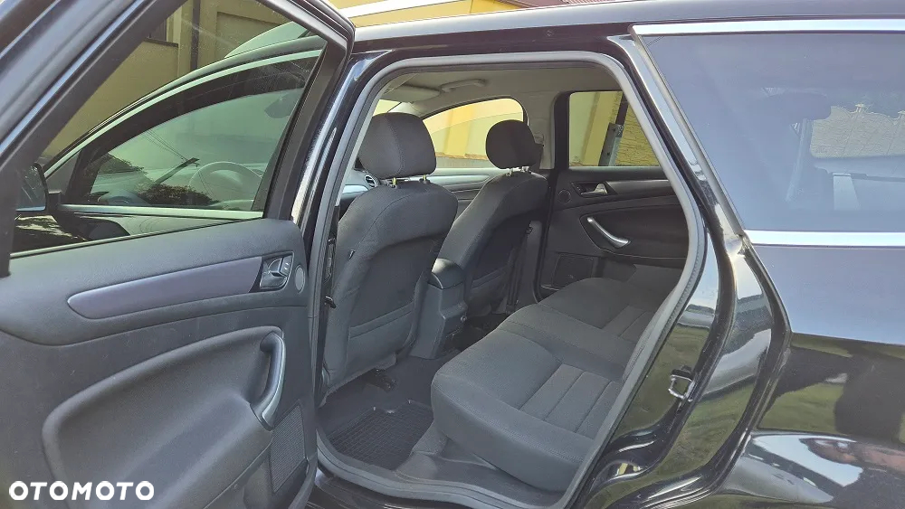 Ford Mondeo 2.0 TDCi Titanium - 13