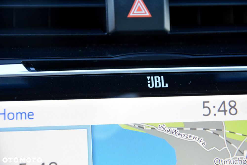 Toyota Camry 2.5 Hybrid Executive CVT - 28