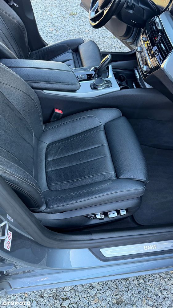 BMW Seria 5 530d - 29