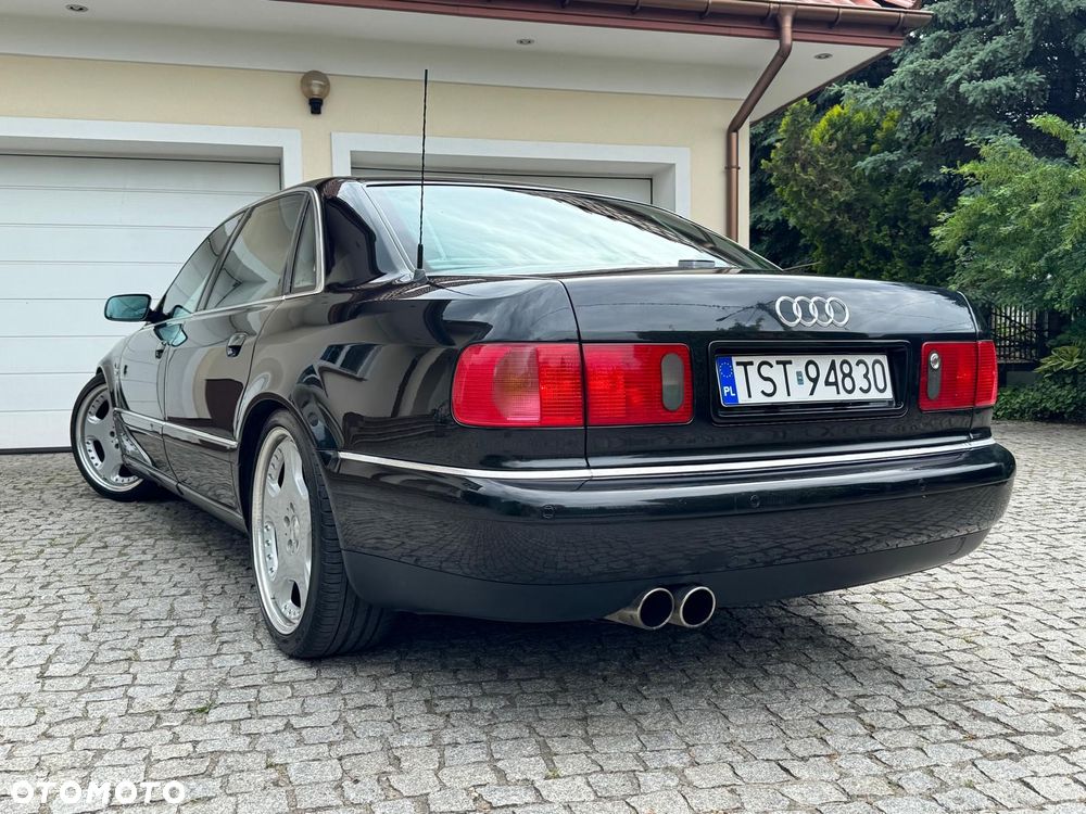 Audi A8 - 6