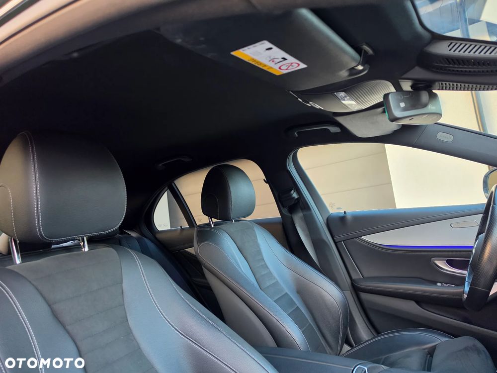 Mercedes-Benz Klasa E 220 d 4-Matic AMG - 26