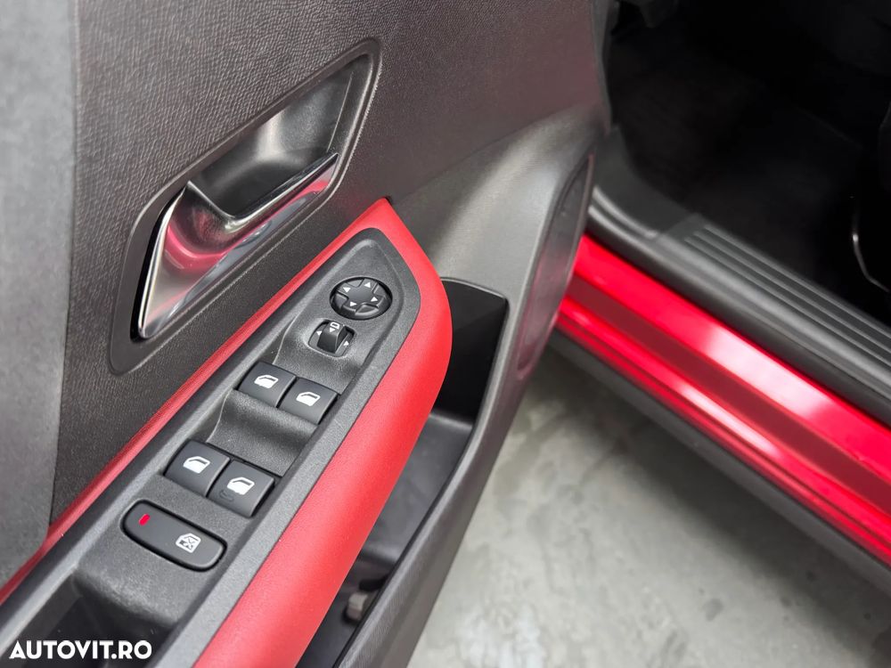 Citroën C4 BlueHDi 130 Stop&Start EAT8 SHINE - 20