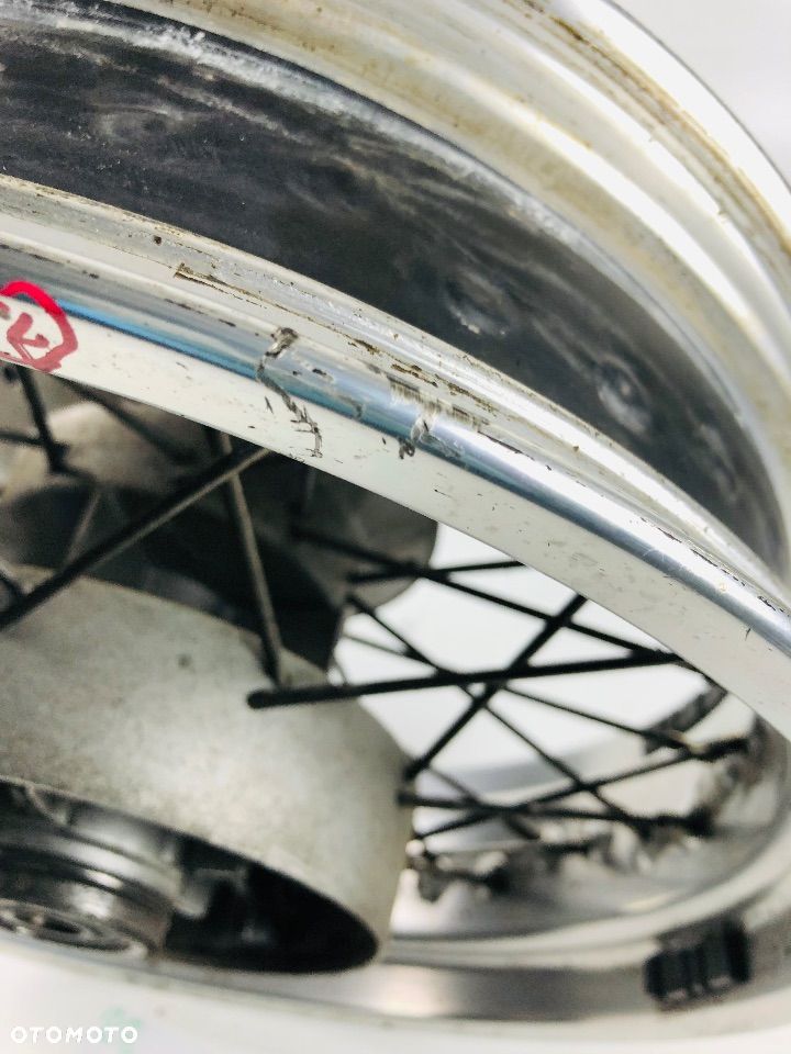 Triumph Tiger 900 felga tylna tył prosta - 6