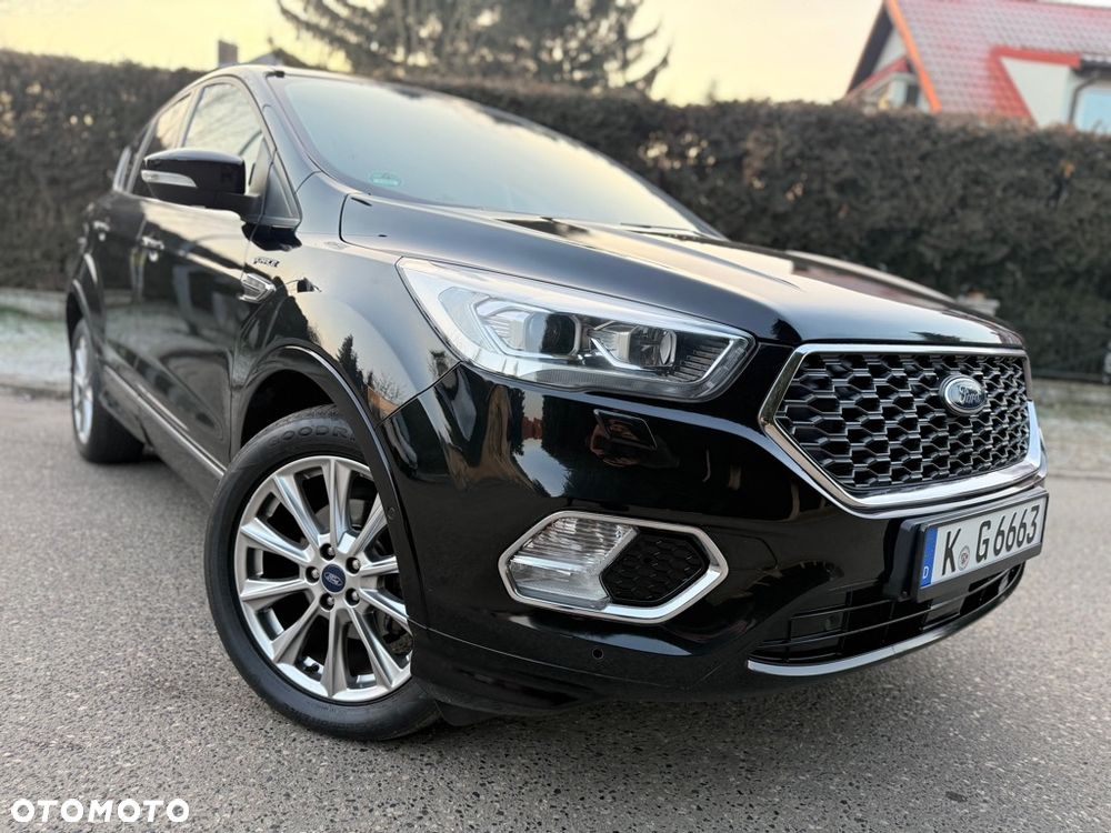 Ford Kuga 1.5 EcoBoost 2x4 Vignale - 2