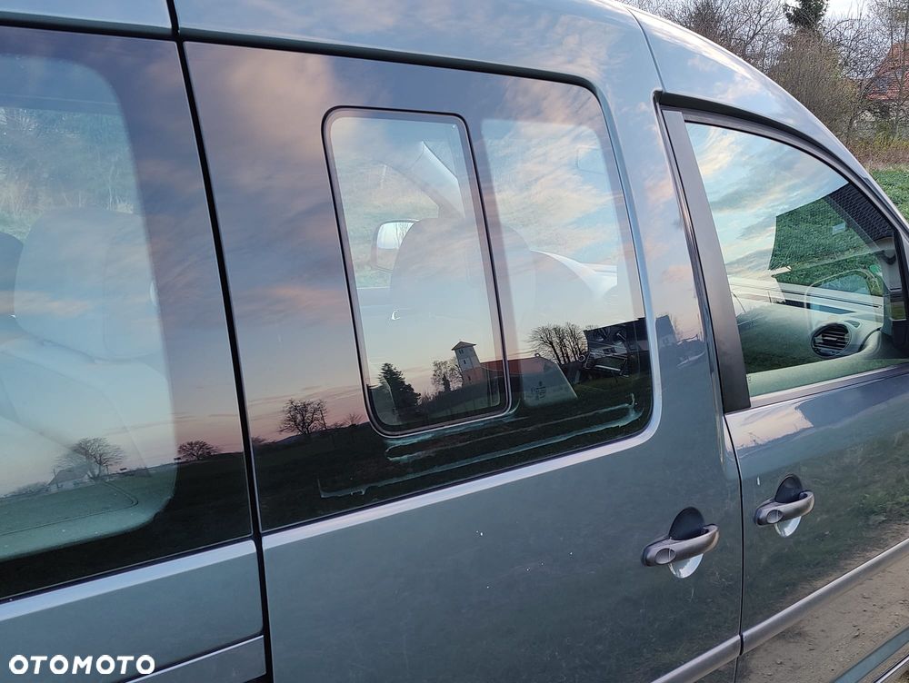 Volkswagen Caddy 1.4 Life (7-Si.) - 11