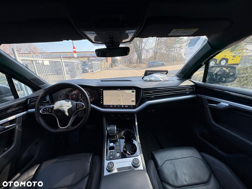 Volkswagen Touareg 3.0 V6 TDI SCR 4Motion Automatik R-Line - 31