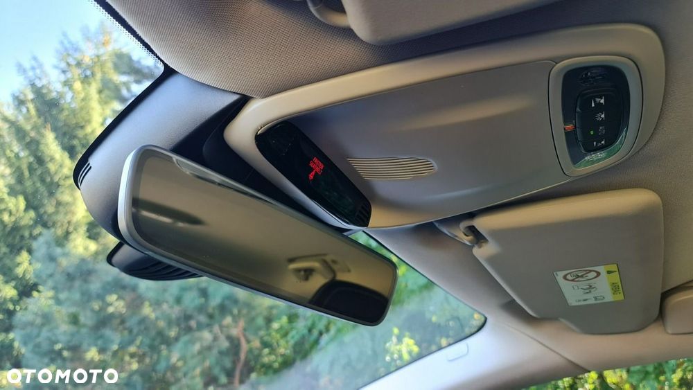 Volvo V40 D2 Momentum - 21