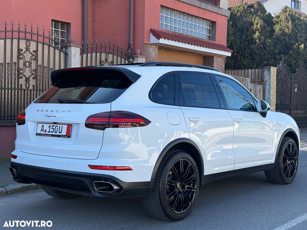 Porsche Cayenne - 19