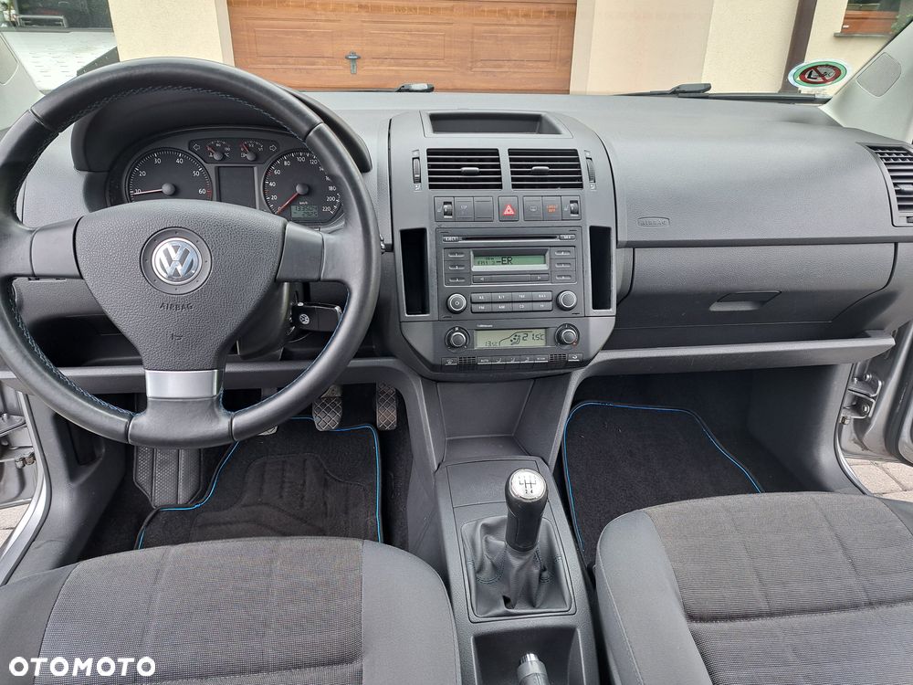 Volkswagen Polo 1.4 Tour Edition - 23
