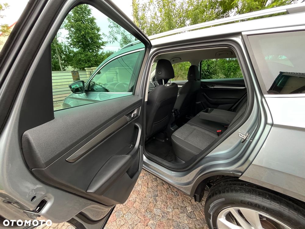 Skoda Karoq 1.5 TSI ACT Style DSG - 32