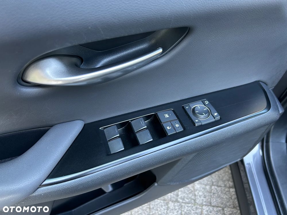 Lexus UX 250h GPF F Impression 2WD - 31