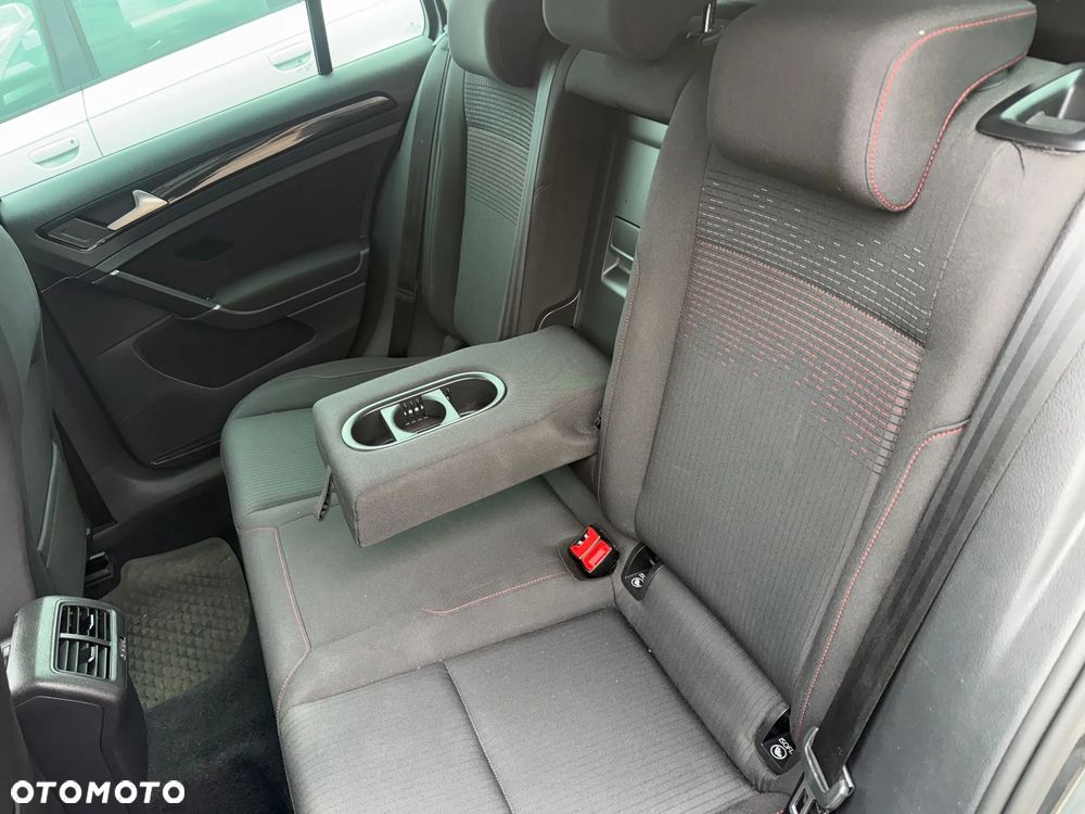 Volkswagen Golf 2.0 TDI DSG Sound - 26