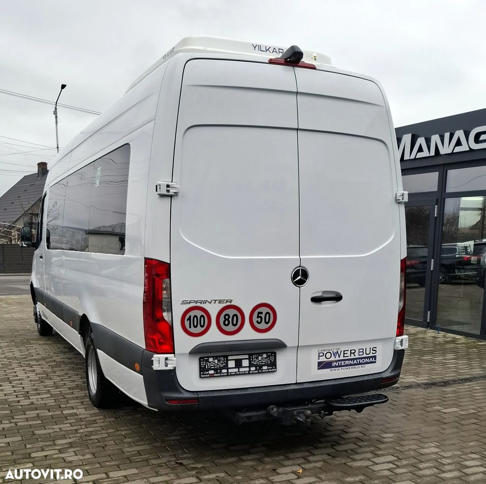 Mercedes-Benz Sprinter - 4