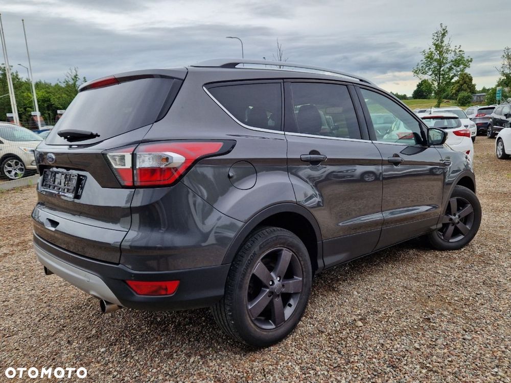 Ford Kuga - 2