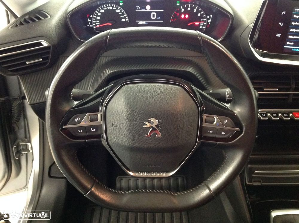 Peugeot 208 1.2 PureTech Allure - 44