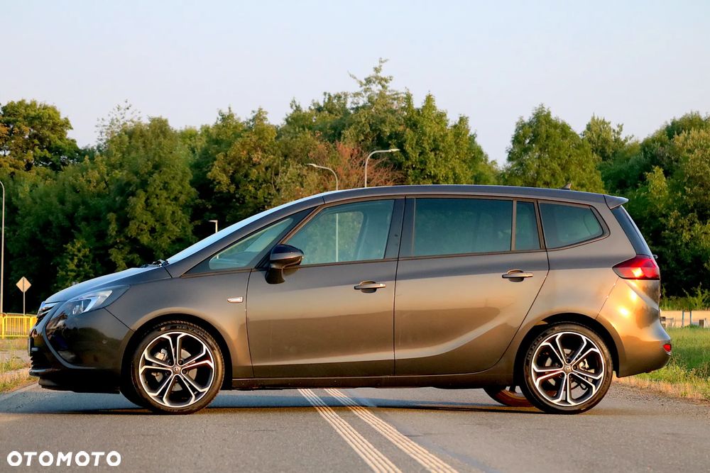Opel Zafira 1.9 CDTI Cosmo - 17