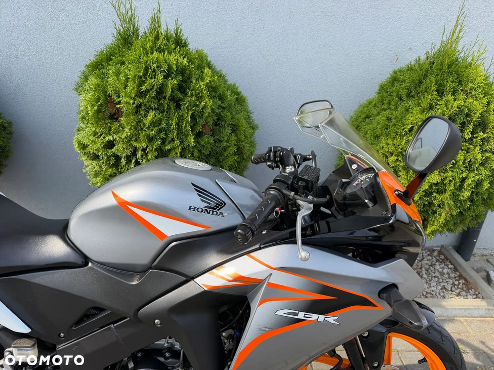 Honda CBR - 13
