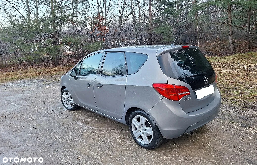 Opel Meriva - 9