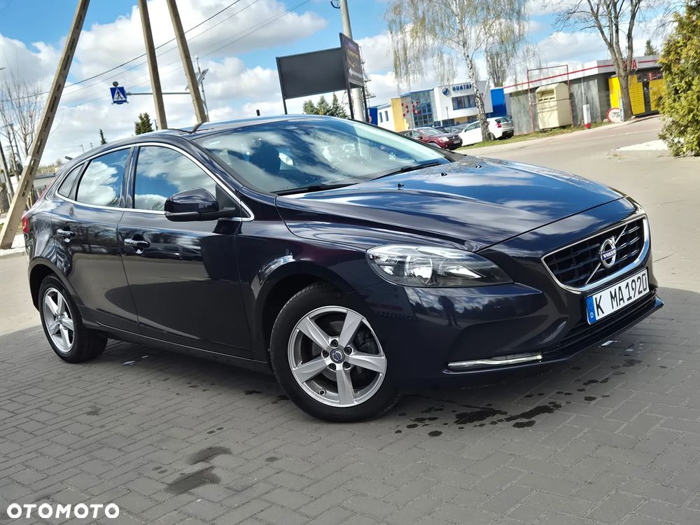Volvo V40 D2 Momentum - 17