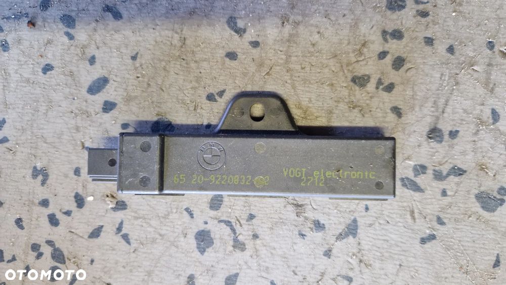 BMW F10 ANTENA KOMFORTU 9220832 - 1