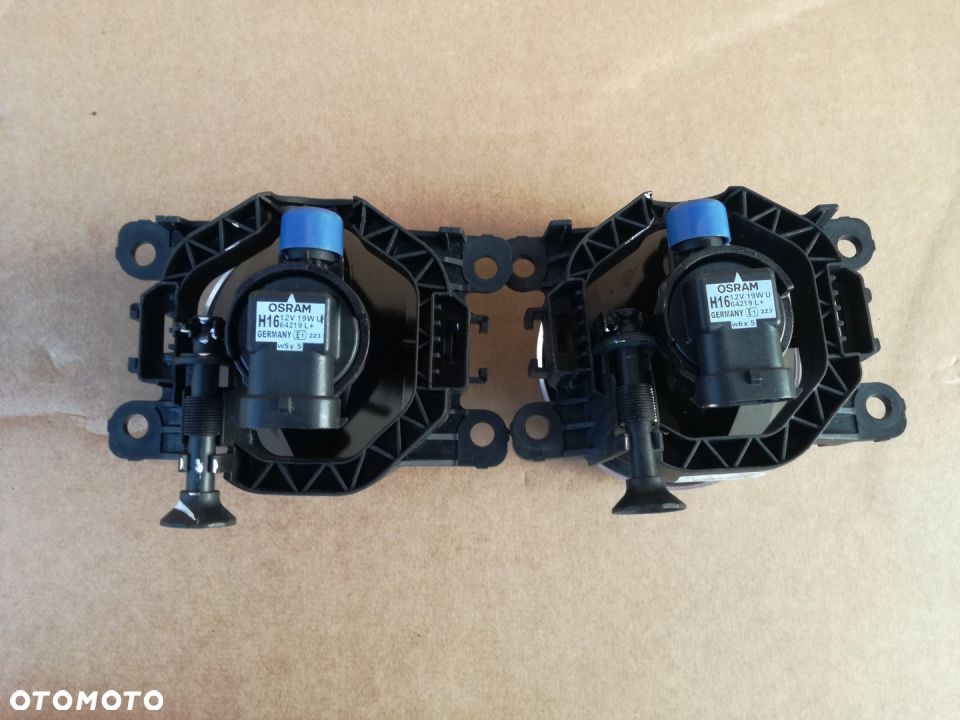 Renault Megane IV 2016- Halogen Przeciwmgielny Valeo H16 261500097R - 3