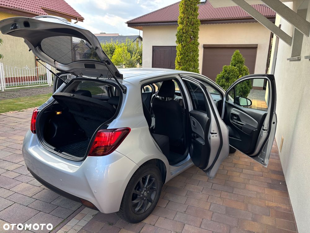 Toyota Yaris 1.33 Premium - 21