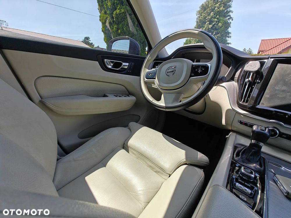 Volvo XC 60 T6 AWD Geartronic Inscription - 18