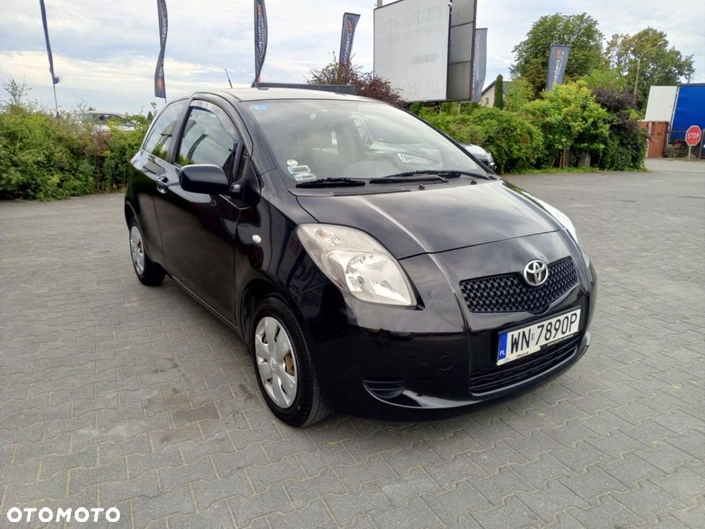 Toyota Yaris - 4