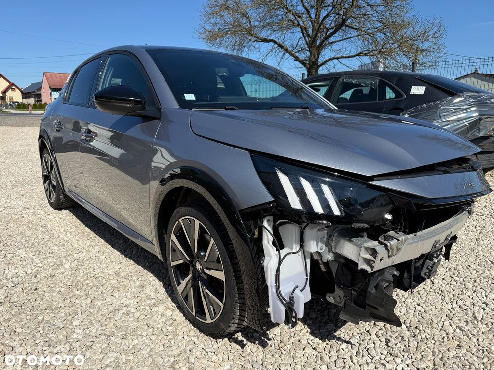 Peugeot 208 - 6