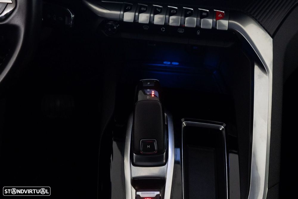 Peugeot 5008 1.2 PureTech Allure EAT8 - 22