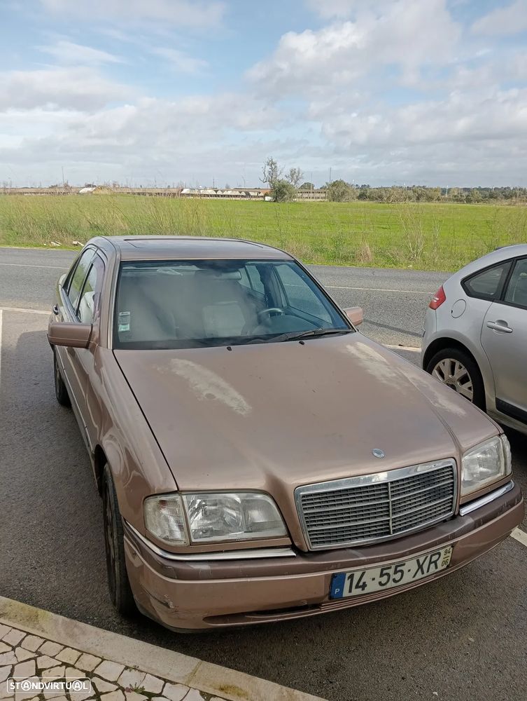 Mercedes-Benz C 200 D Elegance - 2