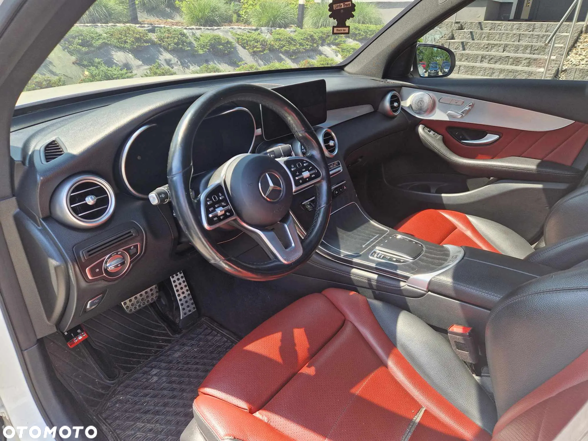 Mercedes-Benz GLC 300 4Matic 9G-TRONIC AMG Line Plus - 7