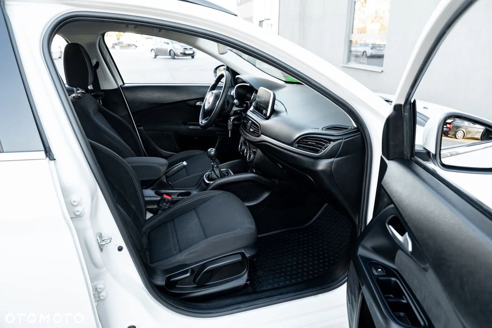 Fiat Tipo 1.4 T-Jet Lounge - 22