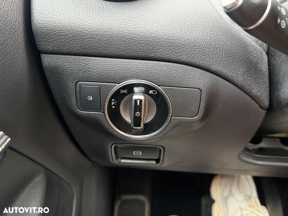 Mercedes-Benz CLA 200 d 7G-DCT Urban - 25