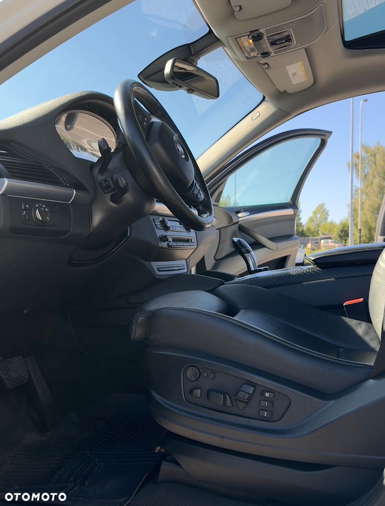 BMW X6 35i xDrive - 36