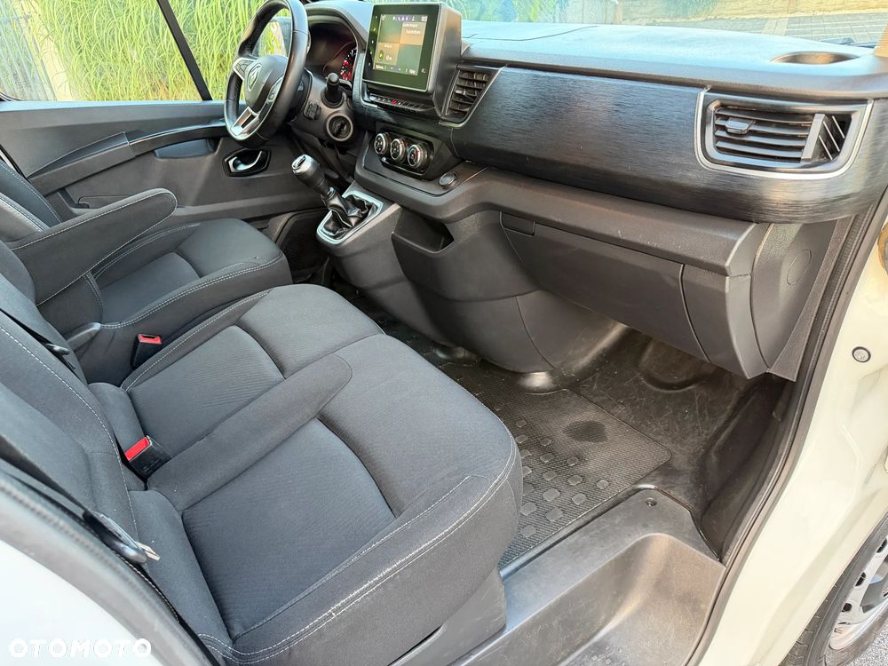 Renault trafic - 17