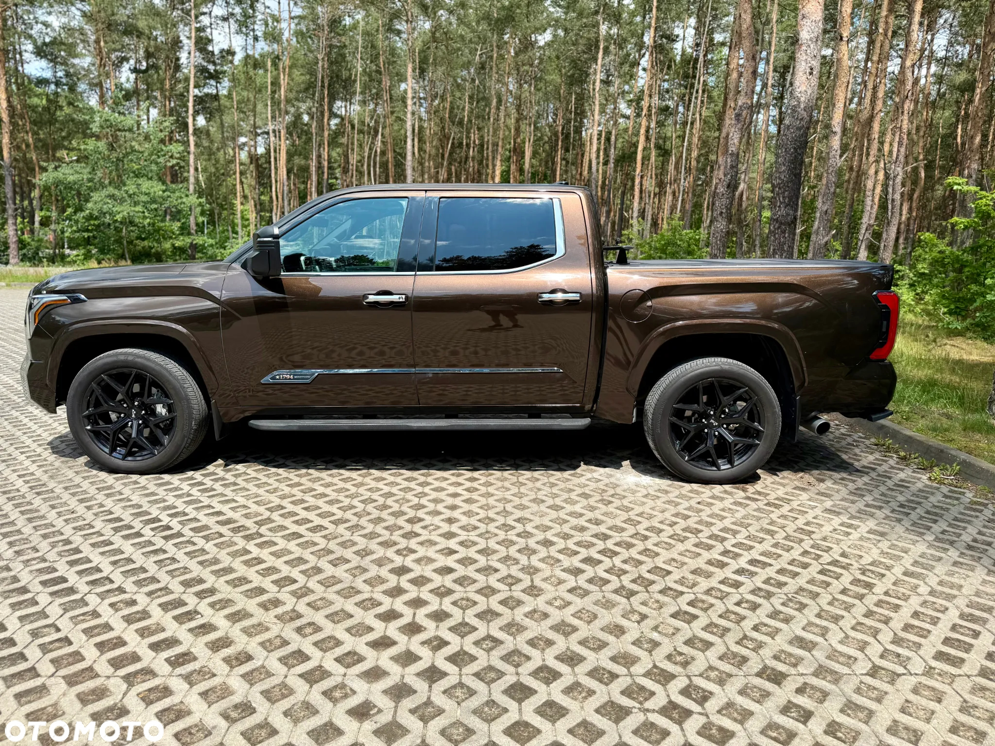 Toyota Tundra - 11