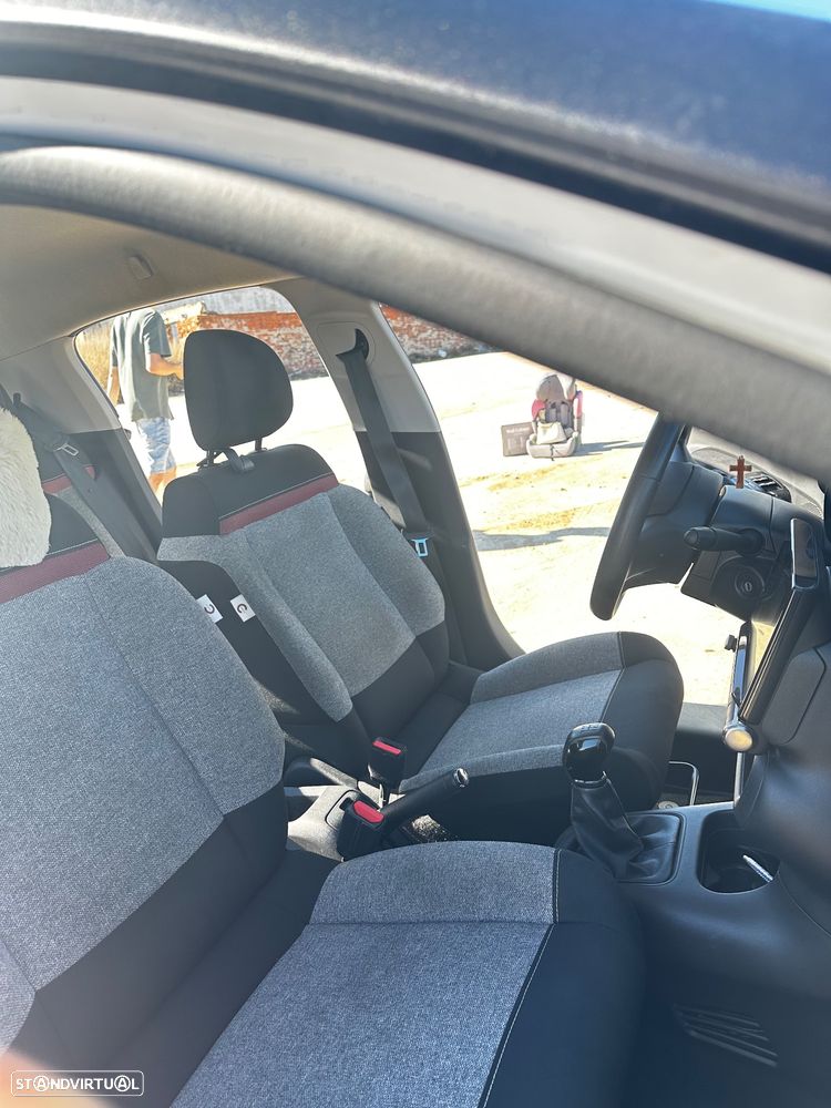 Citroën C3 1.2 PureTech C-Series - 10