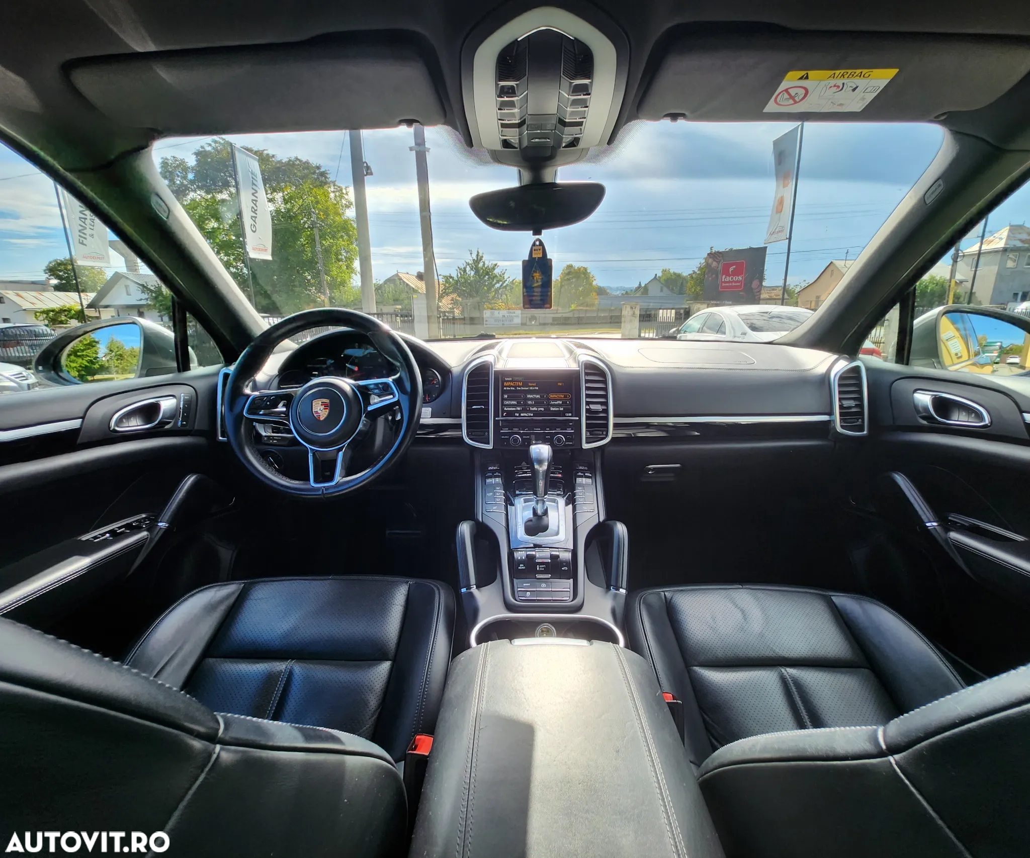 Porsche Cayenne 3.0 L - 21