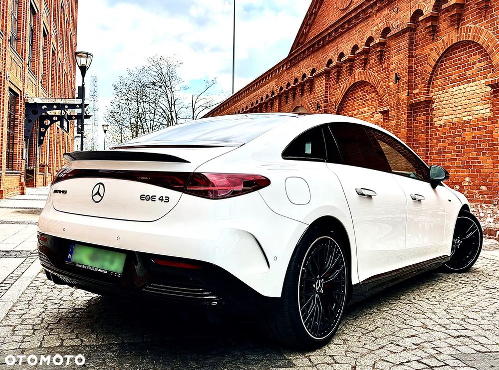 Mercedes-Benz EQE AMG 43 4Matic - 4